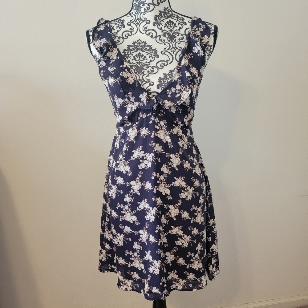 Forever 21 Contemporary Navy Floral Mini Dress S